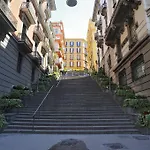 Residenza Via Dei Mille ベッド・アンド・ブレックファスト ナポリ