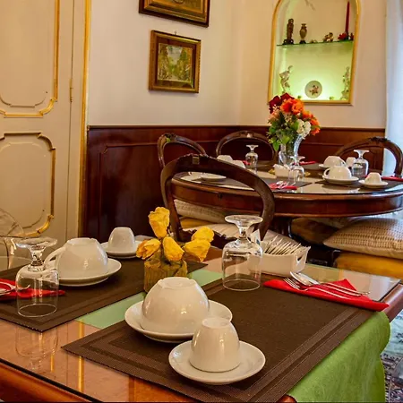 Residenza Via Dei Mille Bed & Breakfast Napoli