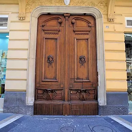 Residenza Via Dei Mille 4* 나폴리
