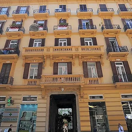 Residenza Via Dei Mille B&B 4*