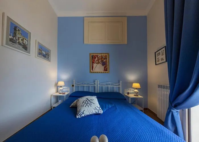 Residenza Via Dei Mille 4* Неаполь