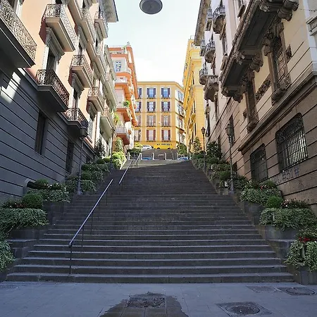Residenza Via Dei Mille לינה וארוחת בוקר נאפולי